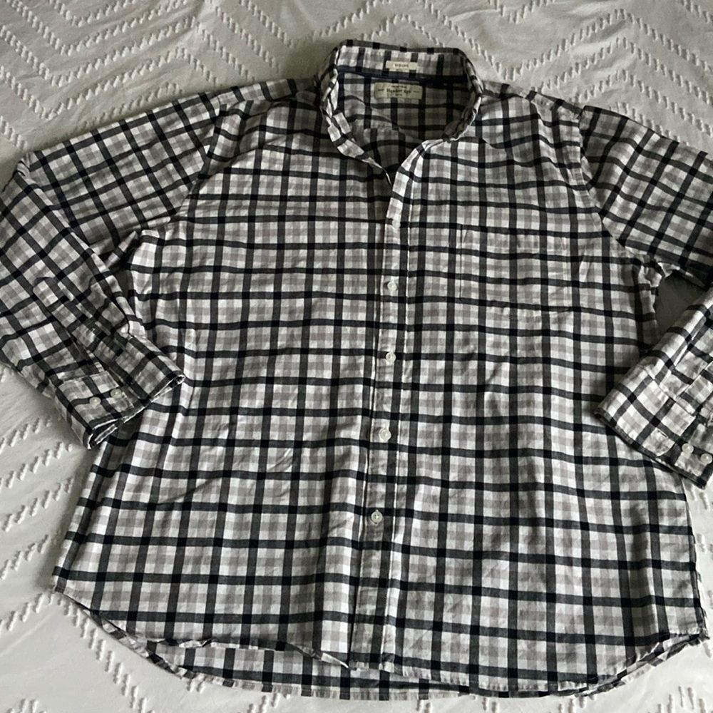✨5 for $15✨ Men’s Hawker Rye Plaid Button Down Top